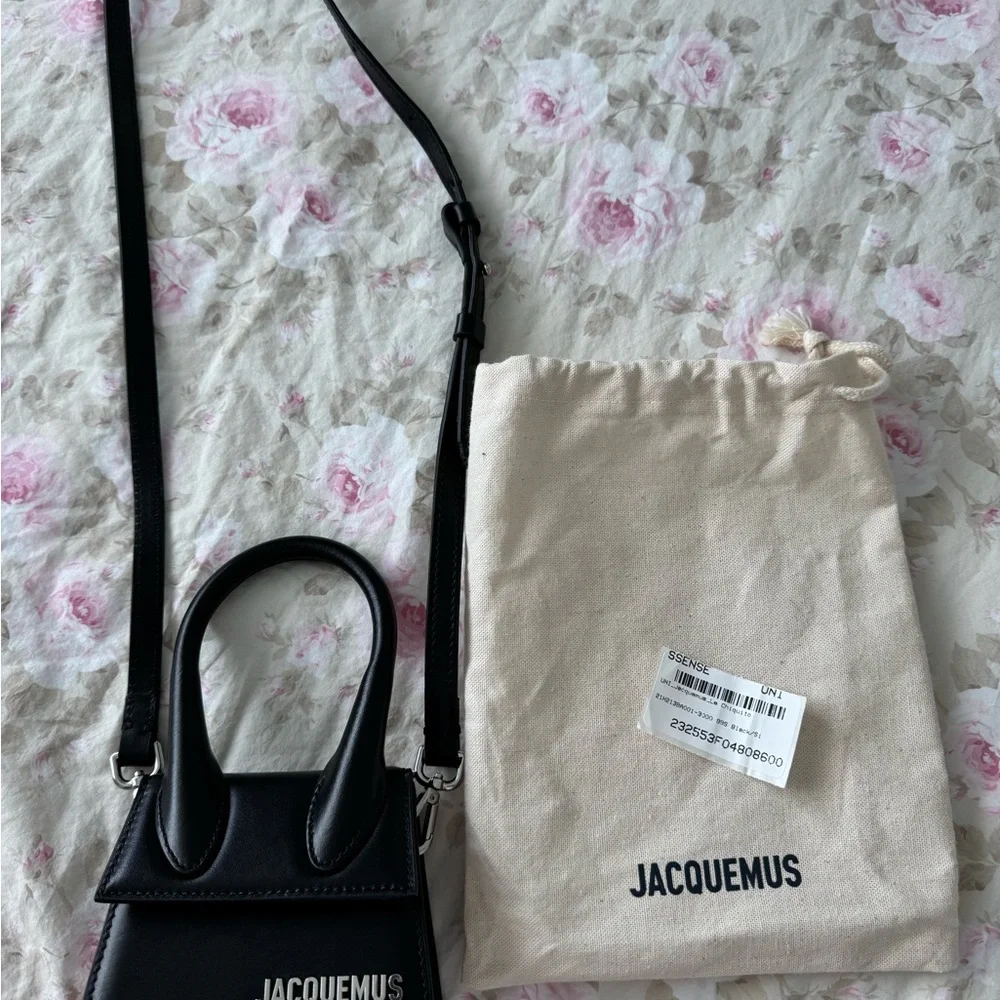 Jacquemus “Le Chiquito” bag. In excellent condition. Worn only twice. - Picture 10 of 14